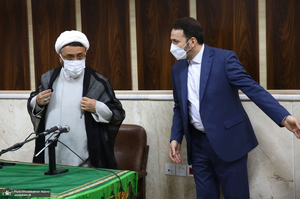 دیدار نوروزی و سخنرانی رئیس موسسه تنظیم و نشر آثار امام خمینی(س) در جمع کارکنان