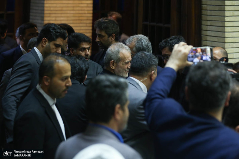 مراسم ختم مادر مهدی طباطبایی