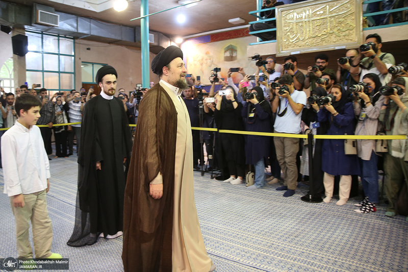 حضور سید حسن خمینی در مرحله دوم انتخابات ریاست جمهوری چهاردهم