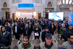 رزمایش کمک مومنانه با اهدای ۳۰۰ دستگاه ویلچر به بهزیستی در حرم امام  خمینی (س)