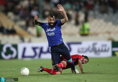 بد شانسی فرهاد مجیدی/ ستاره مصدوم شد!