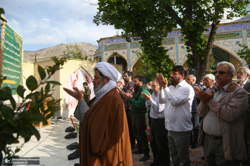 اقامه نماز عید سعید فطر در امام زاده قاسم (ع)
