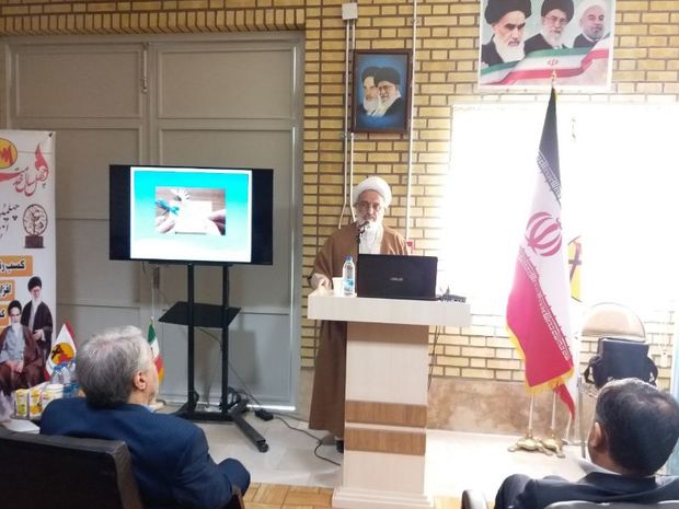 تحریم ها برای ملت ایران فرصت است