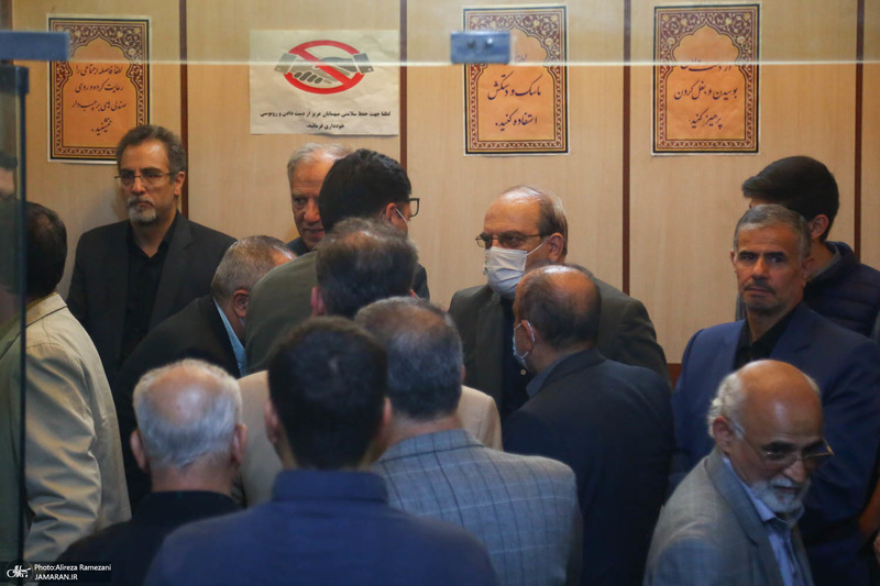 مراسم ختم مادر عباس عبدی