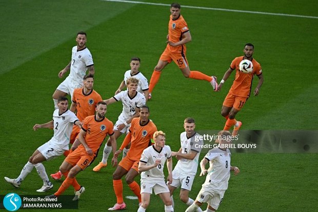 گردوخاک اتریش مقابل لاله های نارنجی/ دومی فرانسه با تساوی مقابل لهستان+ عکس و ویدیوی گل ها