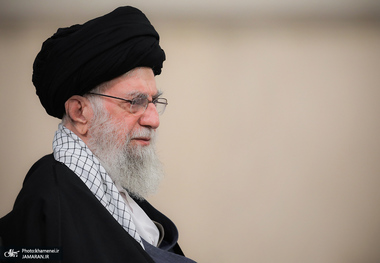 رهبر انقلاب: اگر انتخابات ضعیف باشد، همه ضرر می‌کنند/ باید به انتخابات از زاویه منافع ملی نگاه کنیم نه از زاویه‌های جناحی و گروهی/ رای ندادن هیچ دستاورد و فایده‌ای ندارد و مشکلی از کشور را حل نمی‌کند