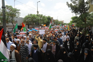 راهپیمایی نمازگزاران قمی در محکومیت جنایات رژیم صهیونیستی