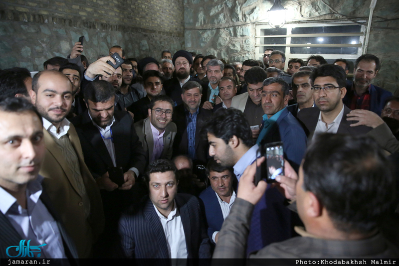 دیدار دبیر کل و اعضای حزب مردم سالاری با سید حسن خمینی 