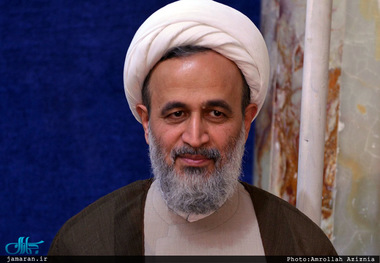 یک رسانه دین پژوه: آقای پناهیان عذرخواهی، تصحیح و جبران کند/ اهل تریبون مراقب مضامین، آداب و ادب واژگان خود باشند/ قلوب بسیاری از دلدادگان به پیامبر اعظم (ص) و امام علی (ع) جریحه دار شده است