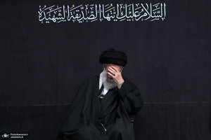 اولین شب مراسم عزاداری حضرت فاطمه‌زهرا (س) در حسینیه امام خمینی