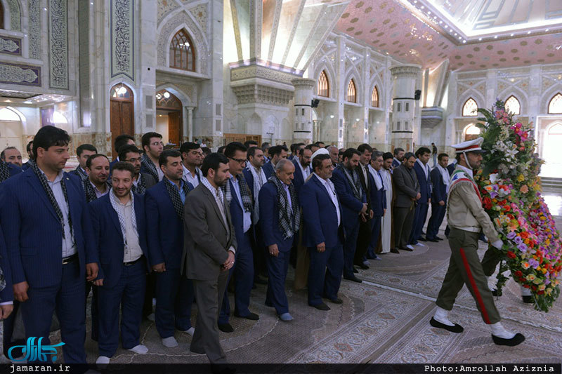 تجدید میثاق کارکنان بانک های ملت و مهر اقتصاد با آرمان های حضرت امام(س)