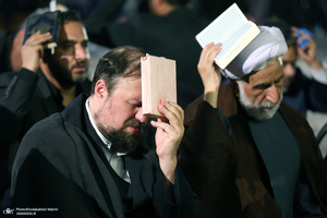 مراسم احیای شب بیست و سوم ماه رمضان در حرم مطهر امام خمینی (س)