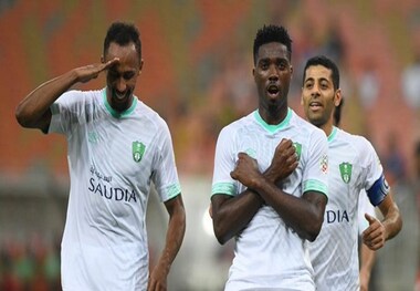 توزیع 500 بلیت رایگان میان هواداران الاهلی مقابل استقلال 
