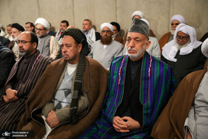 دیدار مسئولان نظام و میهمانان کنفرانس وحدت اسلامى‌ با رهبر معظم انقلاب