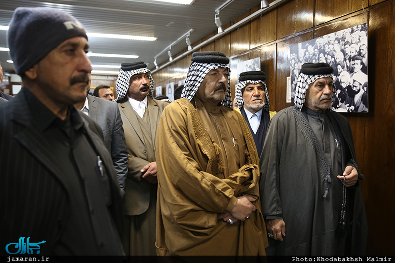 بازدید جمعی از مردم شهر بصره عراق از بیت امام خمینی(س) در جماران