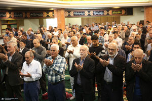 اقامه نماز عید سعید فطر در حسینیه شماره 2 جماران