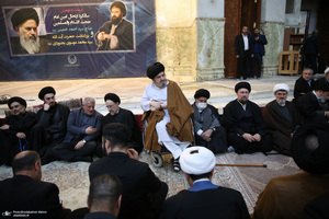 مراسم بیست‌و‌نهمین سالگرد ارتحال حاج سید احمد خمینی و بزرگداشت آیت‌الله بجنوردی در حرم امام