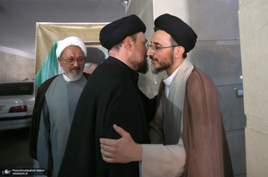 حضور سید حسن خمینی در منزل حجت الاسلام و المسلمین شهید خطیب