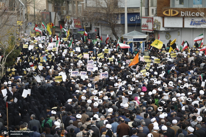 راهپیمایی نمازگزاران قمی‎ در محکومیت جنایت تروریستی کرمان