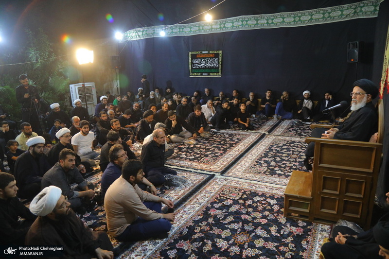 مراسم عزاداری دهه اول ماه صفر در بیت آیت الله شاه آبادی در قم‎