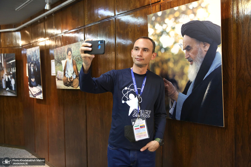 بازدید جمعی از دانش آموزان و معلمان کشور ونزوئلا‎‎ از جماران