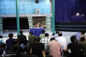مراسم عزاداری دانشجویان دانشگاه علوم پزشکی تهران به مناسبت شهادت حضرت رقیه در حسینیه جماران