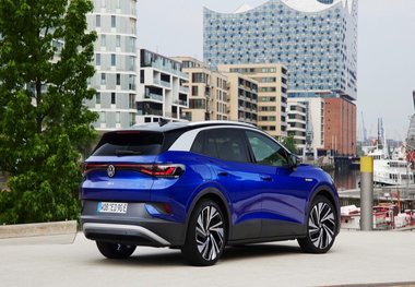 بزرگترین خودروساز جهان در راه ایران + تصاویر