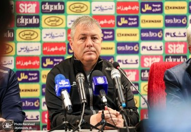 اسکوچیچ: این زمین مناسب کشاوری است نه فوتبال!
