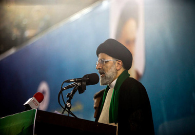 کلید حل مشکلات کشور عهدنامه مالک اشتر است/دولت وظیفه دارد به حوزه‌های علمیه کمک کند