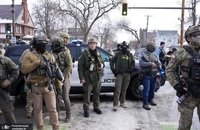 اعتراضات در مینیاپولیس آمریکا پس از قتل مادر آمریکایی توسط ماموران امنیتی (3)