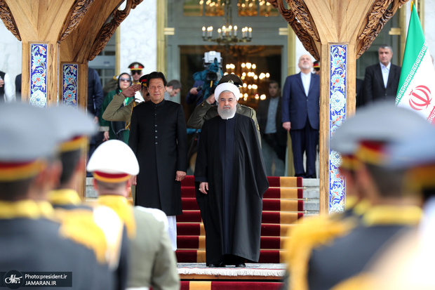استقبال رسمی روحانی از عمران خان
