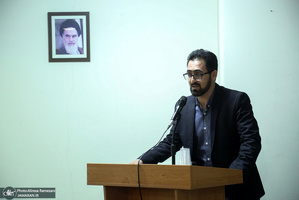 مراسم تجلیل از پژوهشگران برتر پژوهشکده امام خمینی(س) و انقلاب اسلامی