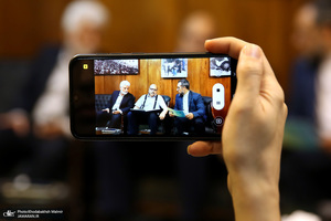 بازدید بازرس ویژه رئیس جمهور آفریقا جنوبی از بیت امام خمینی (س) در جماران