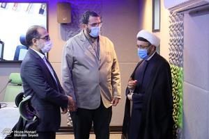 بازديد سرپرست موسسه تنظیم نشر آثار امام خمینی(س) از نمايشگاه عکس و نقاشی حوزه هنری