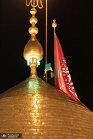 مراسم تعویض پرچم حرم مطهر امام حسین (ع) در کربلا