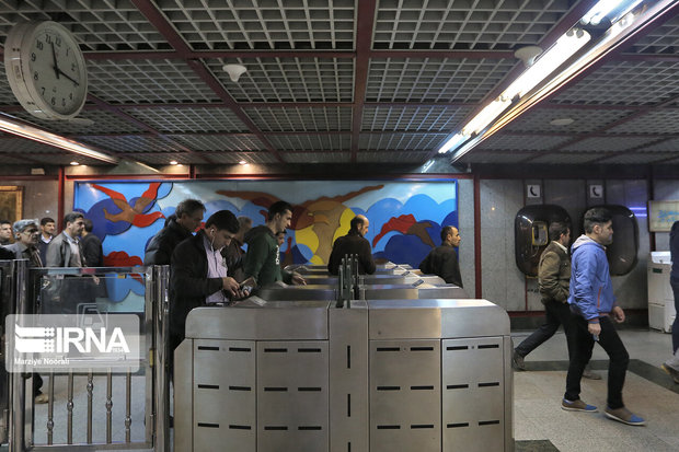 خدمات ویژه مترو تهران به شرکت‌کنندگان راهپیمایی ۱۳ آبان