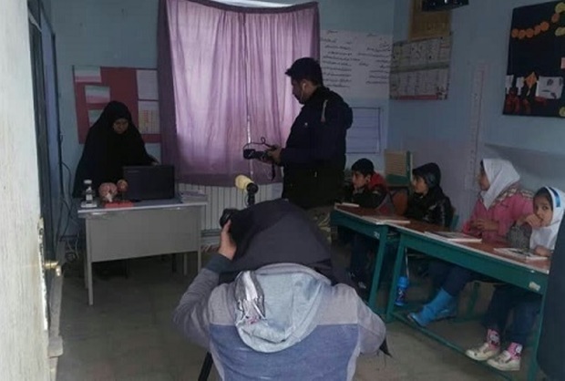 بانو معلم سختکوش البرزی به قاب تلویزیون می رود