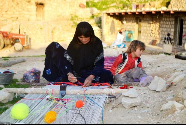 اغلب زنان اندیکایی صنعتگر صنایع دستی هستند