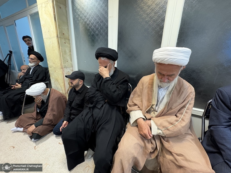 مراسم عزاداری روز تاسوعای حسینی در بیوت مراجع و علماء‎