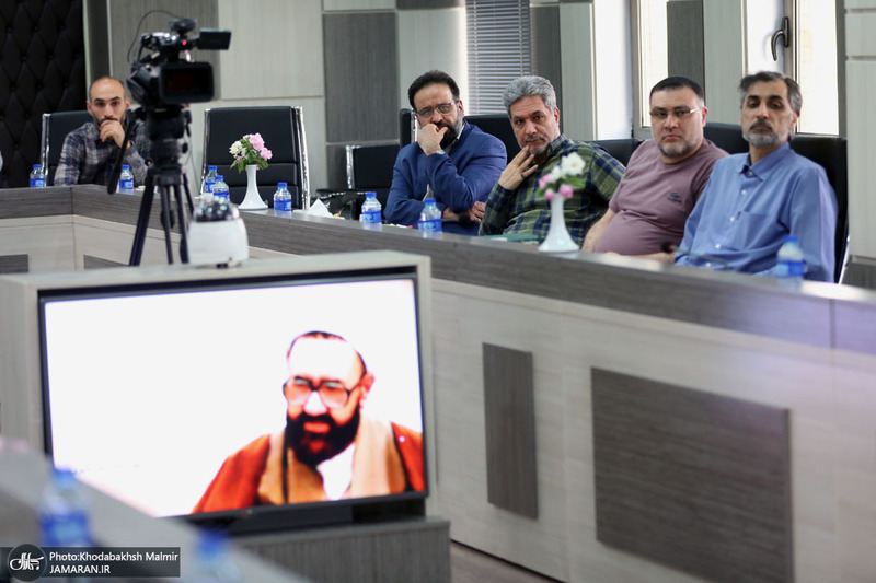 نشست صمیمانه اعضا هیات علمی پژوهشکده امام خمینی و انقلاب اسلامی با تولیت  معزز به مناسبت روز معلم