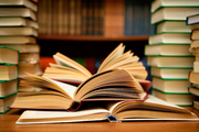 خرید بیش از 700 میلیون ریال کتاب توسط زنجانی‌ها