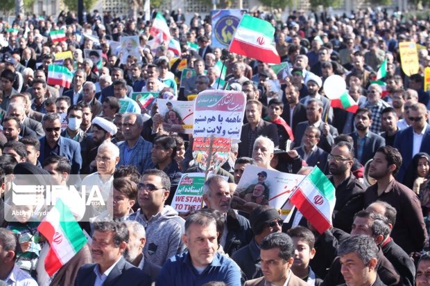 پیام حضور مردم در راهپیمایی ۲۲ بهمن تداوم آرمان‌های انقلاب است