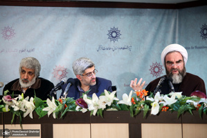 نشست چالش های انقلاب اسلامی در دهه پنجم