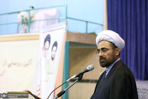 آیین رونمایی از نسخه جدید نرم افزار مجموعه آثار امام خمینی(ره) در حسینیه جماران