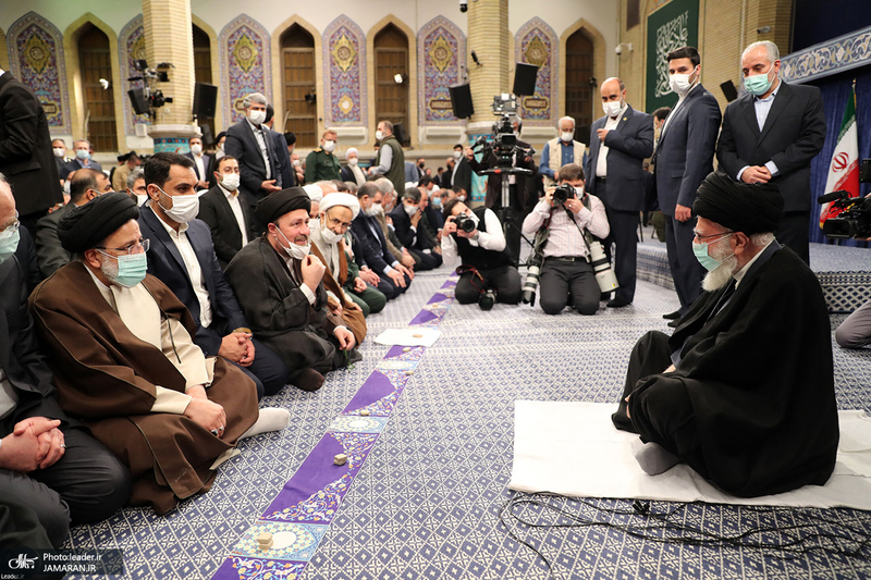 دیدار رمضانی مسئولان نظام با رهبر معظم انقلاب