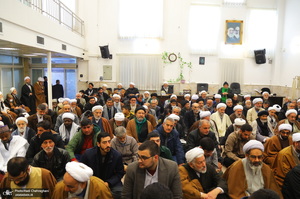 عمامه گذاری طلاب به مناسبت نیمه شعبان