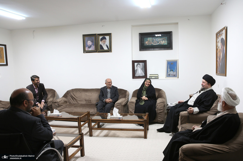 دیدار وزیر و جمعی از کارکنان وزارت راه و شهرسازی با سید حسن خمینی