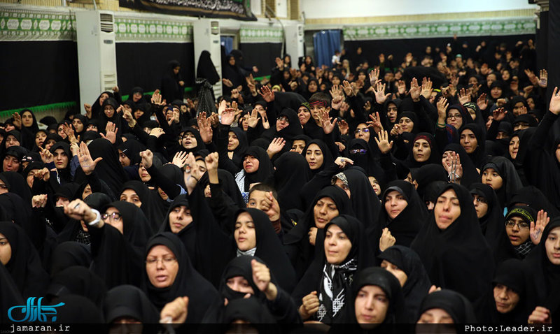 مراسم عزاداری شب عاشورای حسینی با حضور رهبر معظم انقلاب اسلامی