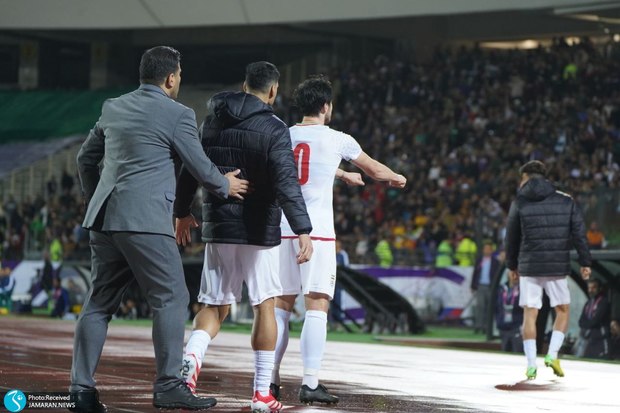 ویدیوی جشن صعود فوتبالیست های ایران در ورزشگاه آزادی