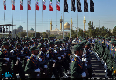 مراسم رژه نیروهای مسلح در جوار حرم مطهر امام خمینی(س)